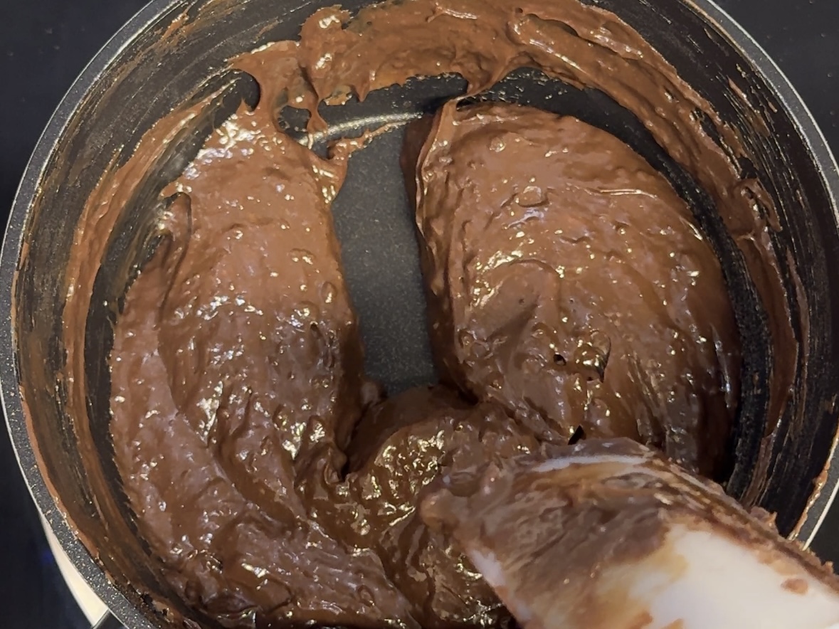 The test point showing when the brigadeiro is ready